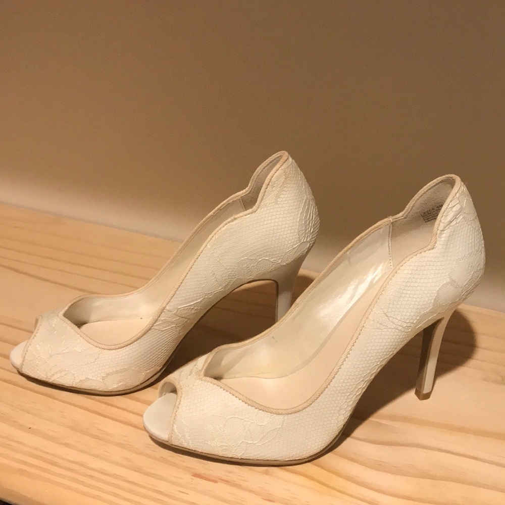 David’s Bridal Layla Pumps